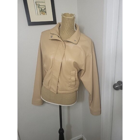 ♤Hostpick♤ Abercrombie Cropped Bomber Jacket Camel Color Size M Vegan Leather - Picture 2 of 16